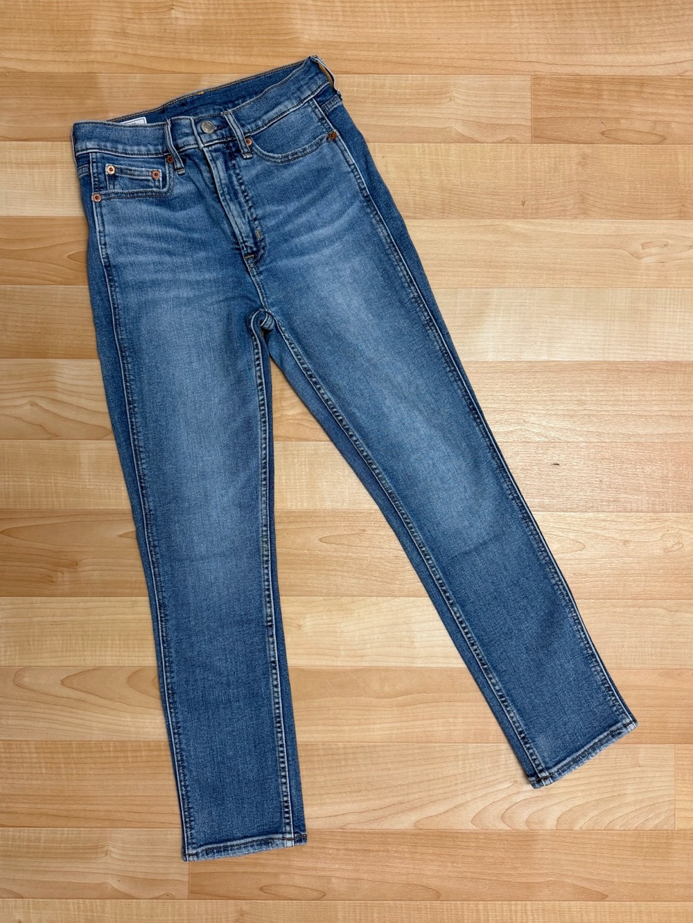 GAP Women's Blue Skinny Jeans